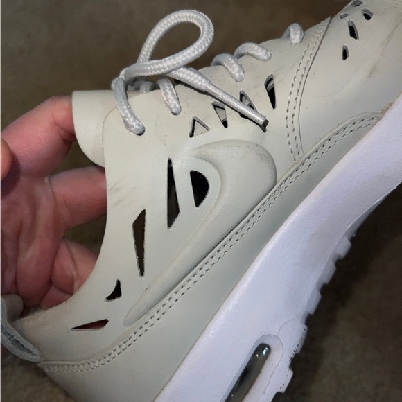 Nike air max Thea Joli beige cream white - Picture 7 of 13